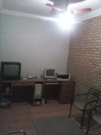 Imagem Excelente casa no melhor ponto do bairro.