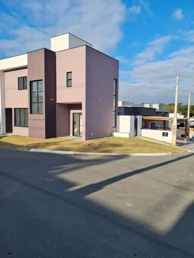 Imagem Sobrado Moderno com 3 Dormitórios, Suíte com Closet e Área Gourmet no Condomínio Vila Romana - Pindamonhangaba