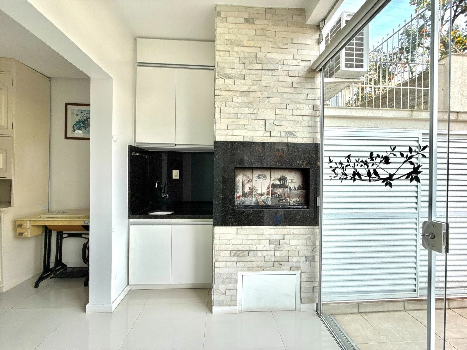 Imagem Casa com 3 Suítes e 3 Vagas no Bairro Vila Ipiranga