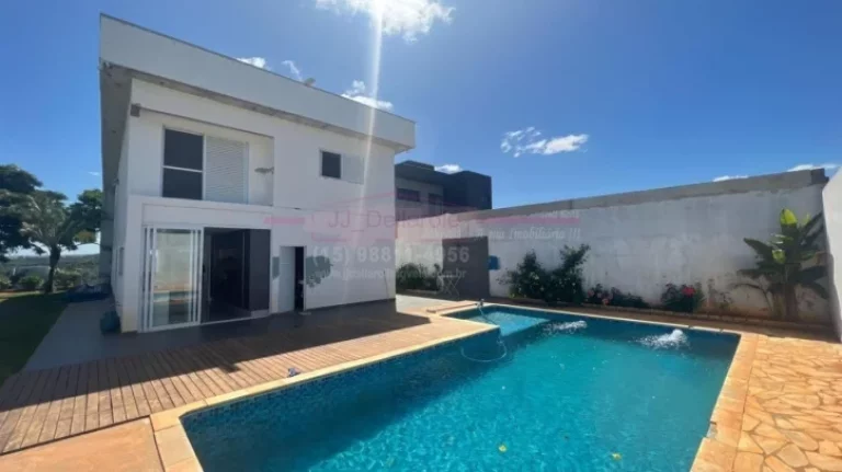 Imagem Belíssima casa dentro de condomínio