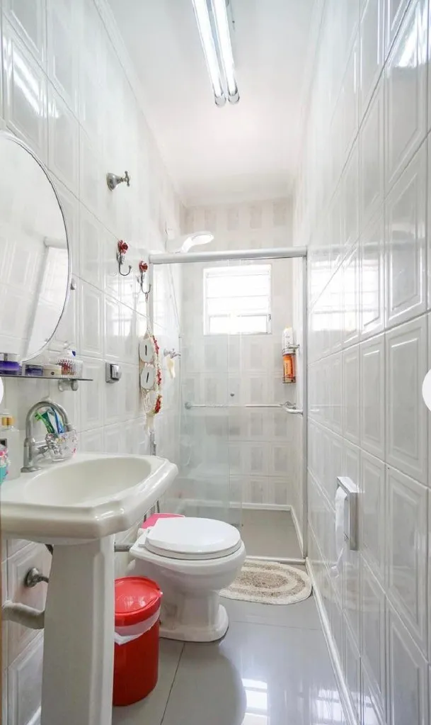 Imagem Casa à venda em São Paulo-SP, Canindé: 5 quartos, 2 banheiros, 2 vagas, 230m²! Confira já!
