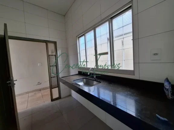 Imagem Casa Comercial de Alto Padrão para Locação - Ideal para seu