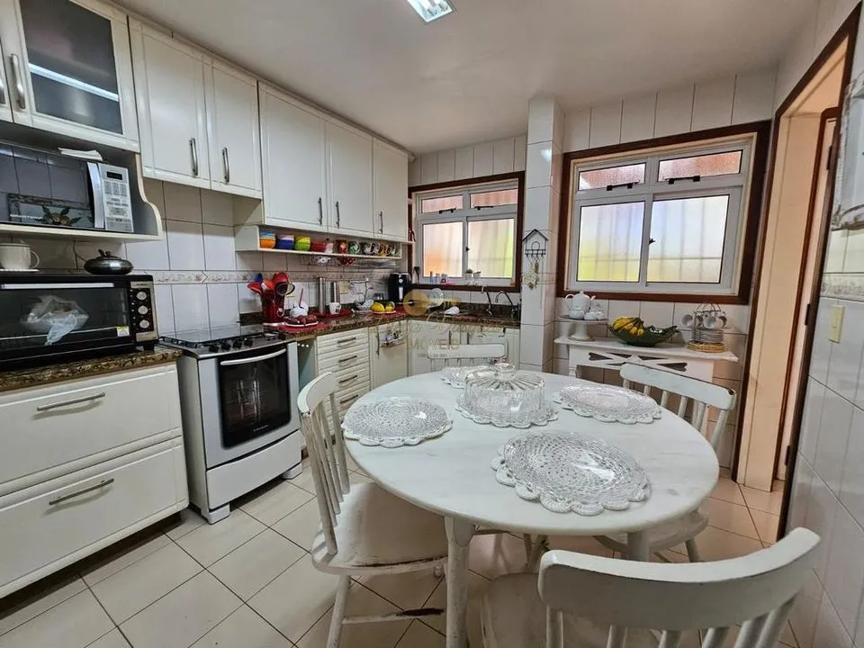 Imagem Casa em Condomínio para Venda em Teresópolis / RJ no bairro Bom Retiro