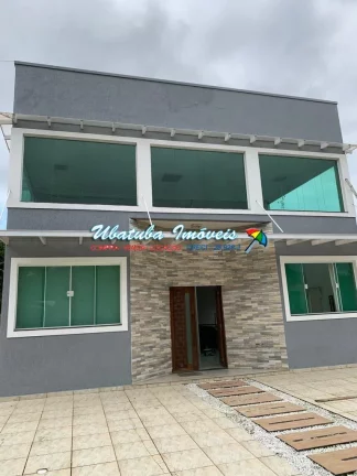 Imagem Casa com Ótima Localização em Condomínio Fechado.