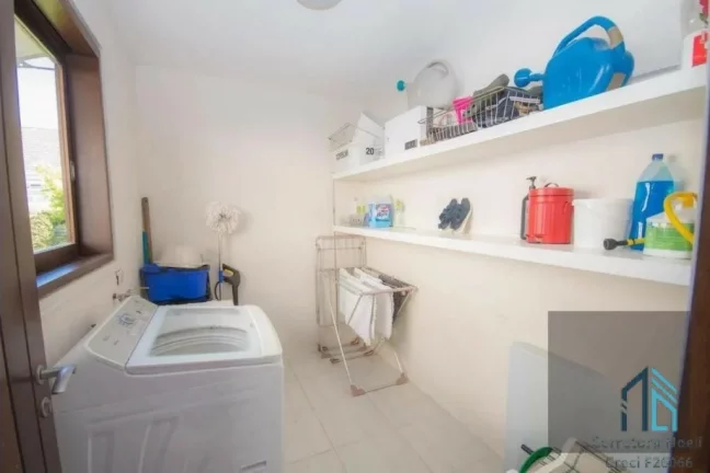 Imagem Casa a venda em condomínio, 04 suítes, 06 vagas, no Alphaville em Pinhais PR