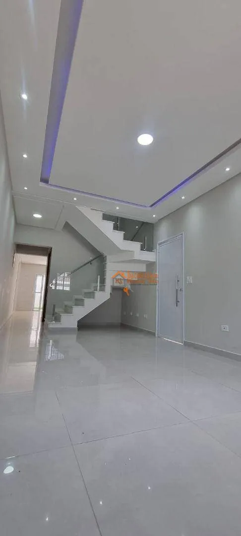 Imagem Sobrado com 3 dormitórios à venda, 114 m² por R$ 820.000,00 - Center Ville - Arujá/SP
