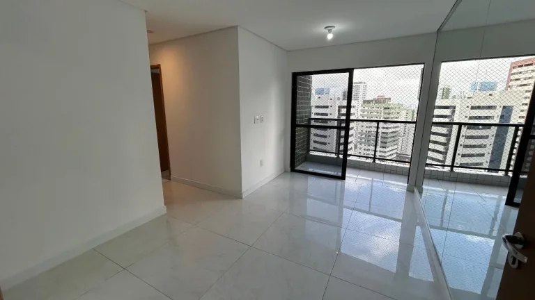 Foto do imóvel Apartamento com 52m em Boa Viagem! em Avenida Hélio Falcão