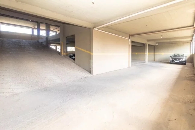 Imagem Edifício Comercial para venda no bairro Jardim Lindóia em Porto Alegre