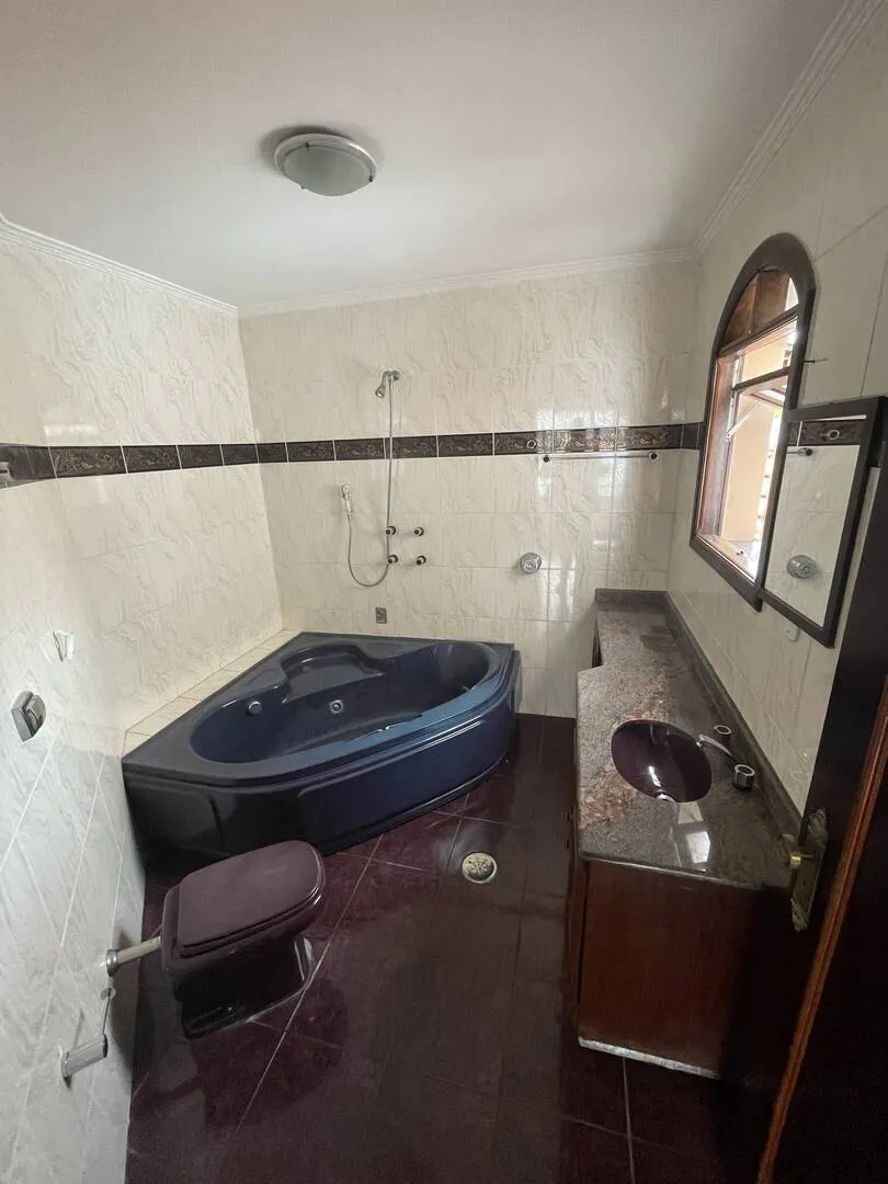 Imagem Casa Vila Fernandes - 308M², 4 Dorms, 1 Suíte, 5 Vagas, Armários.