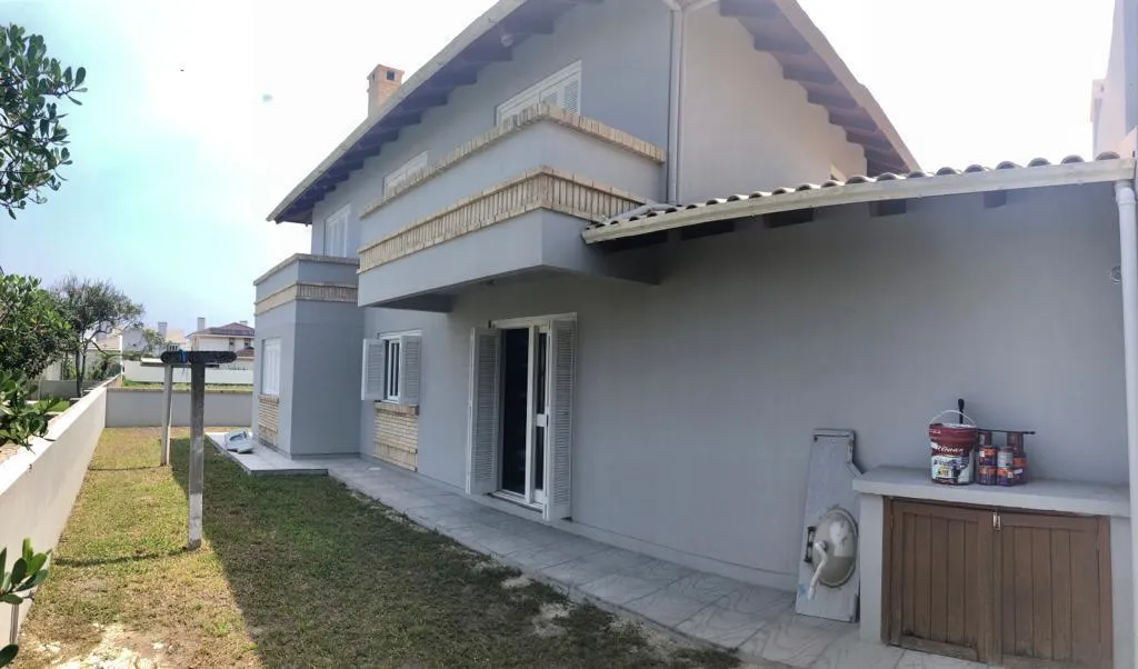 Imagem Sobrado 5 Dormitórios - Bairro Atlantida
