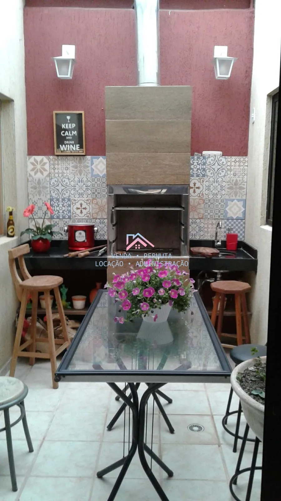 Imagem Casa à venda Bairro Jardim Santa Gertrudes - Área útil 284 m2 com 3 dormitórios - 6 vagas - Jundiaí