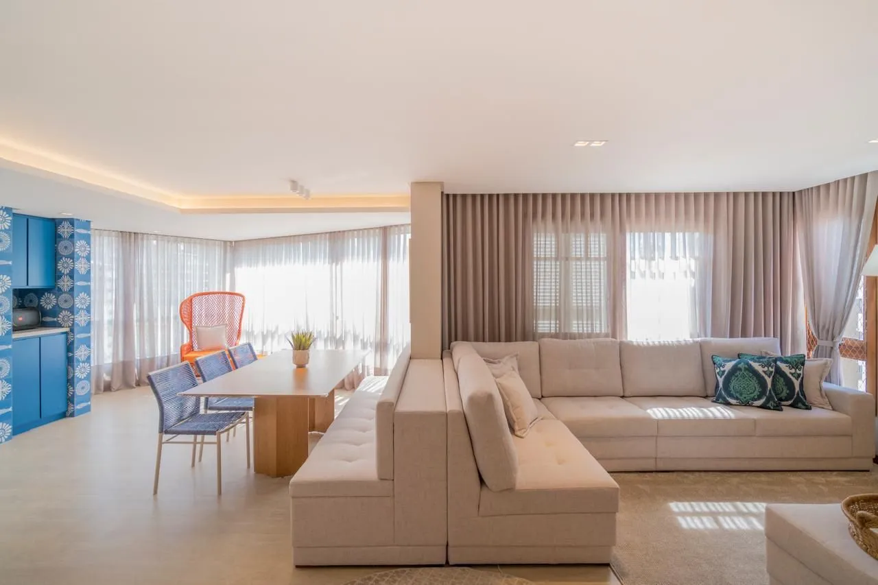 Imagem Apartamento à venda em Torres, Predial, com 4 quartos, 180m2