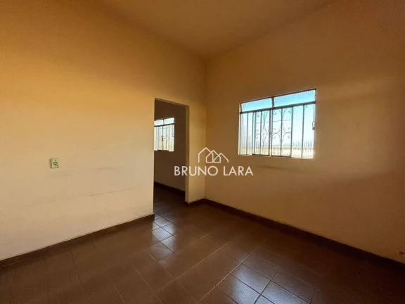 Imagem Casa à venda no Centro - Igarapé/MG.