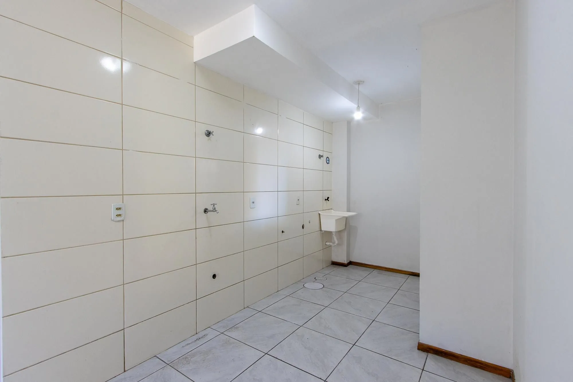 Imagem Casa residencial em condominio fechado para locação no bairro Hípica
