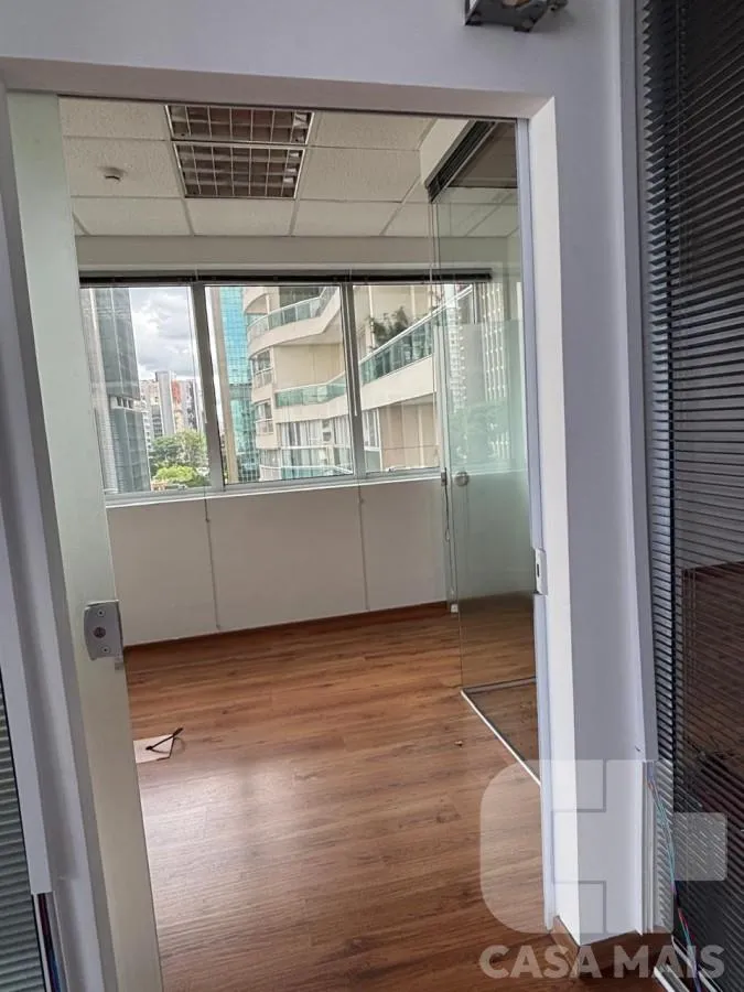 Imagem Sala Comercial para Locação em São Paulo / SP no bairro Cerqueira César