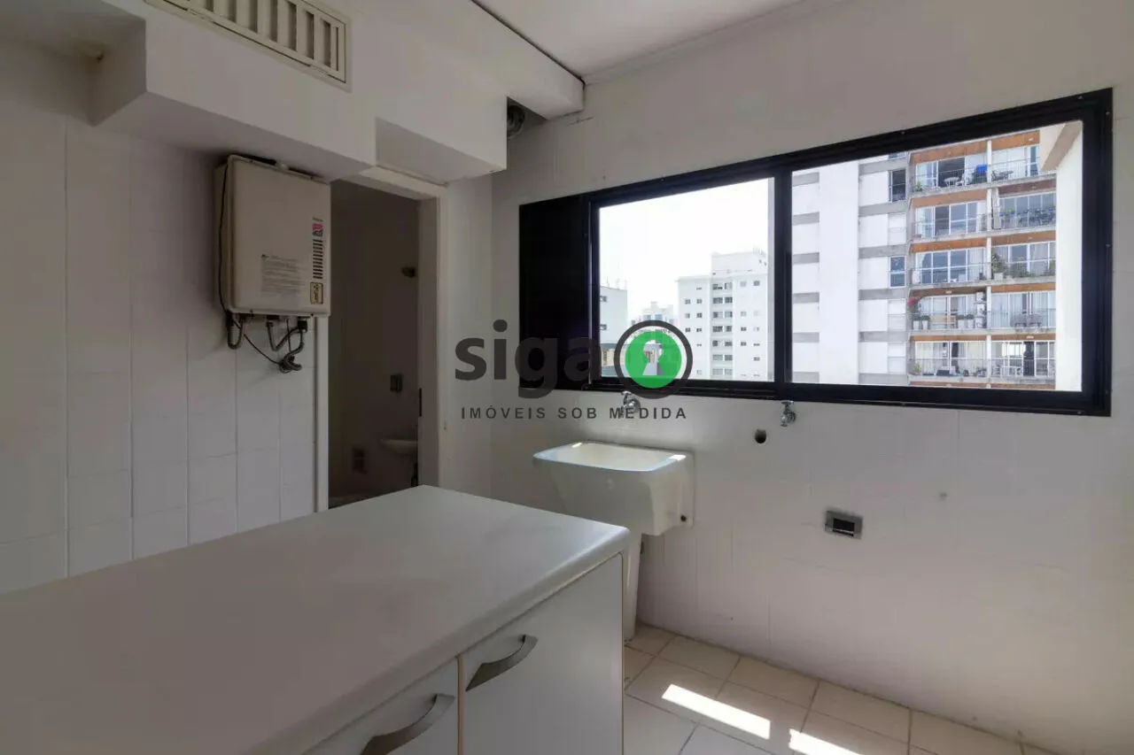 Imagem Cobertura em Moema com Piscina Privativa, Sauna e 3 Vagas Determinadas.