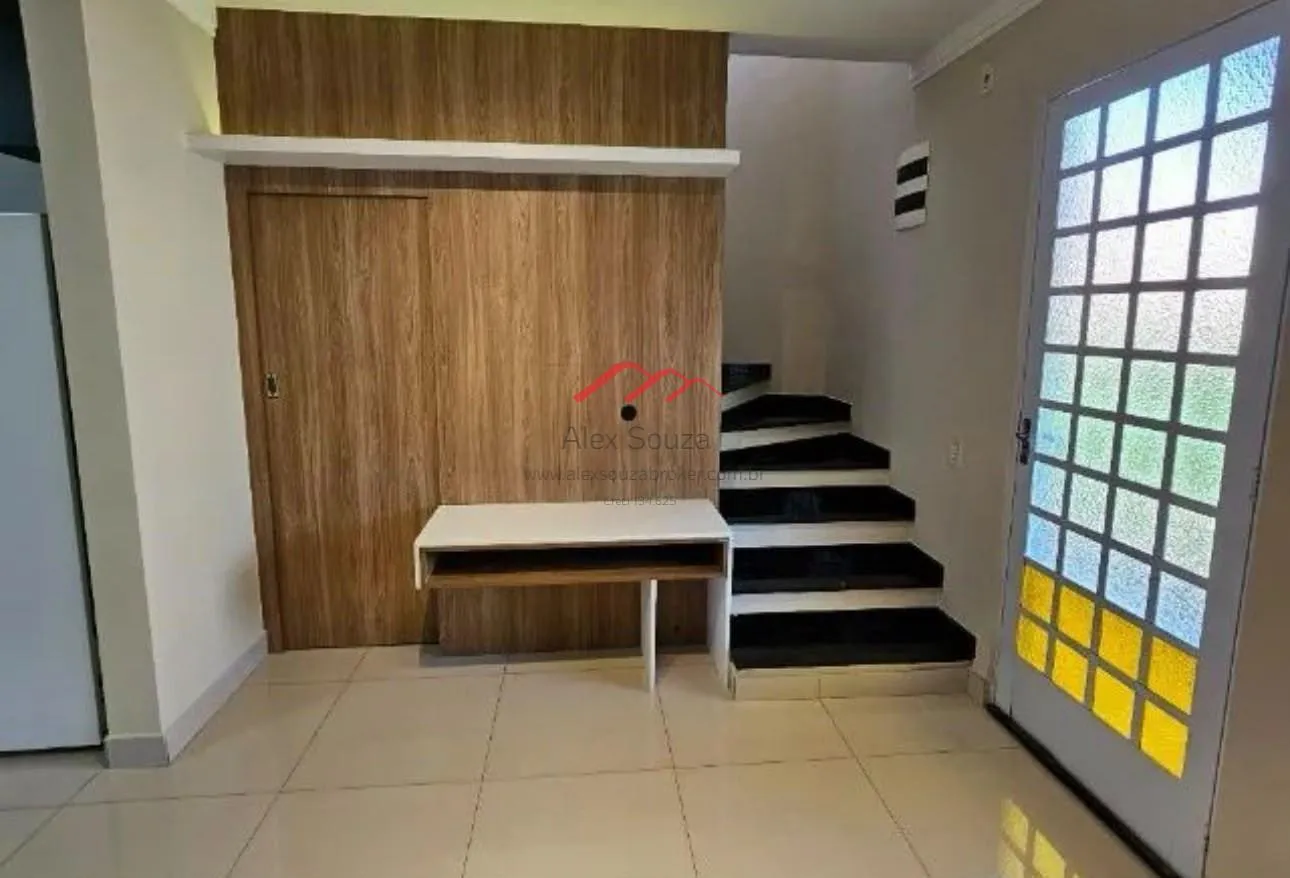 Imagem Sobrado em Condomínio para Venda em Hortolândia, Jardim Interlagos, 2 dormitórios, 2 banheiros, 1 vaga