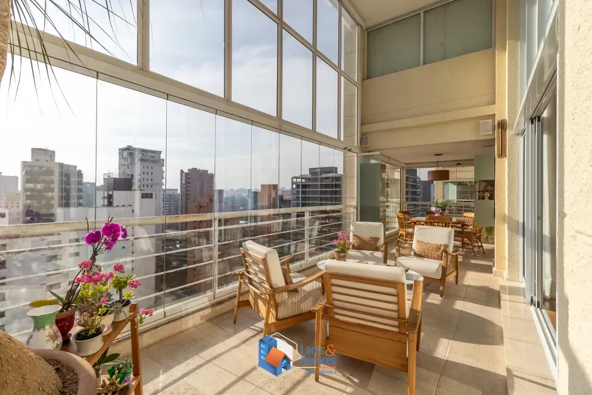 Imagem Apartamento para venda em Moema com 4 quartos, sendo 4 suítes, 300m²