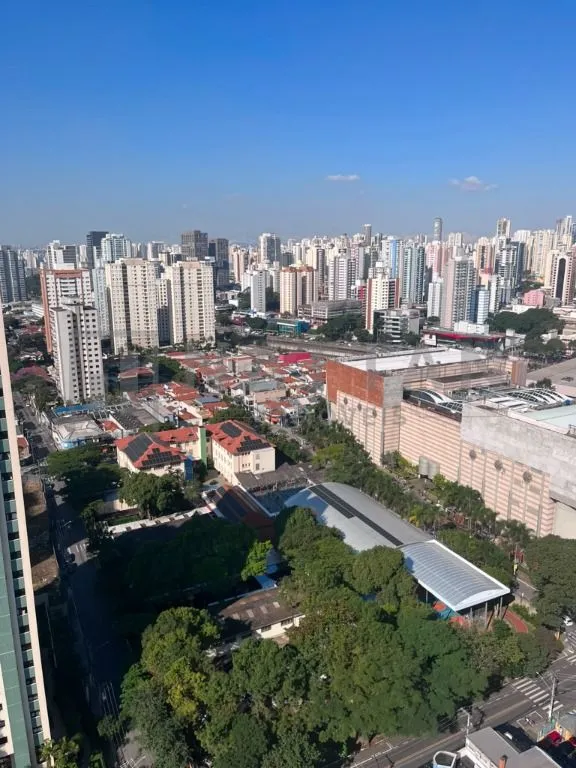 Imagem Apartamento com 4 dormitórios, 2 suítes, 264 m², 3 vagas e varanda com churrasqueira