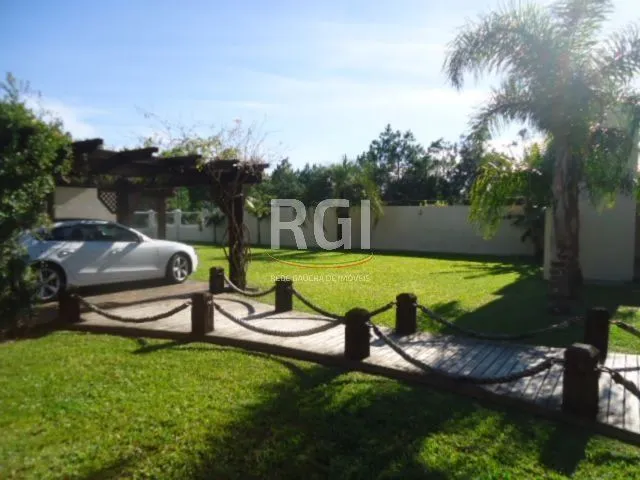 Imagem Casa para Venda - 320m², 4 dormitórios, sendo 2 suites, 3 vagas - Centro
