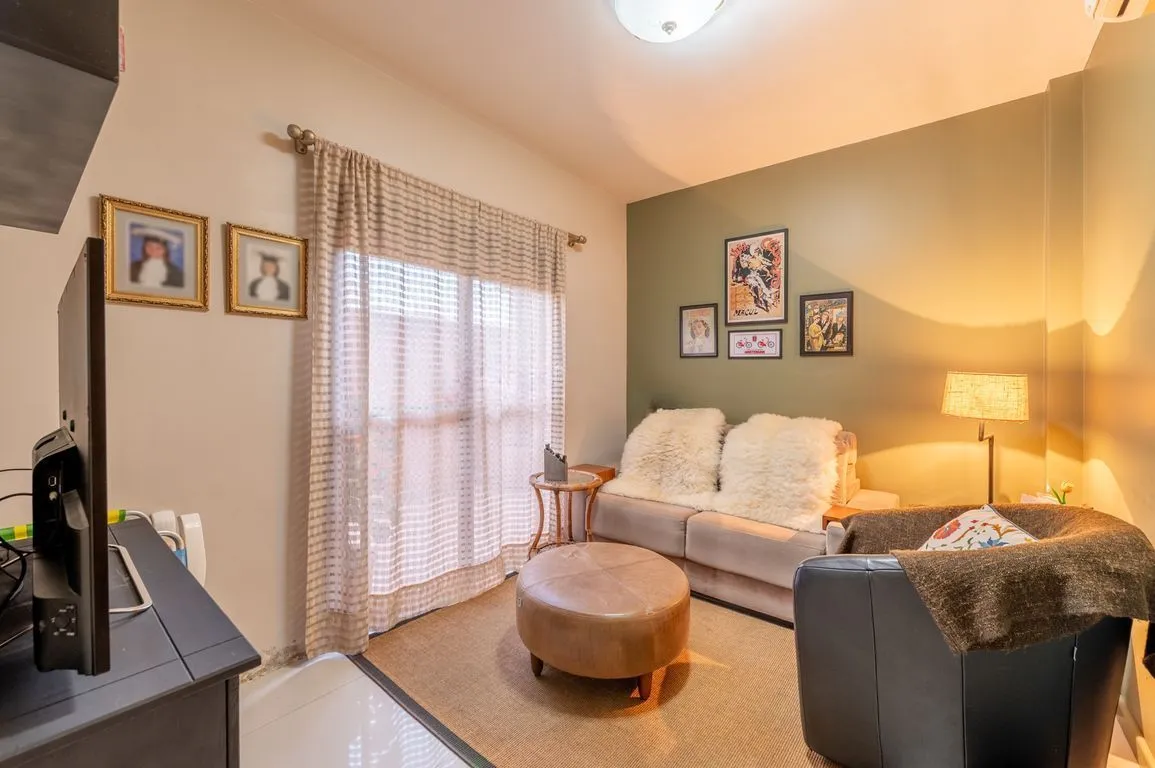 Imagem Apartamento de 4 dormitorios á Venda no Passo da Areia - Porto Alegre