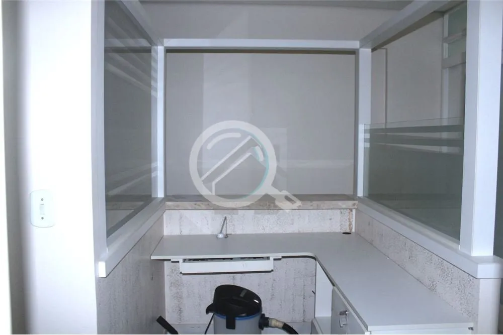 Imagem Sala Comercial com Estrutura Completa para Clínica Odontológica. Localizada no primeiro andar, est...