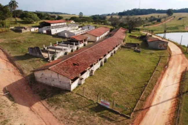 Imagem BELO SÍTIO LOCALIZADO EM ITÚ, INFRAESTRUTURA COMPLETA E DIVERSAS CONSTRUÇÕES JÁ PRONTAS!