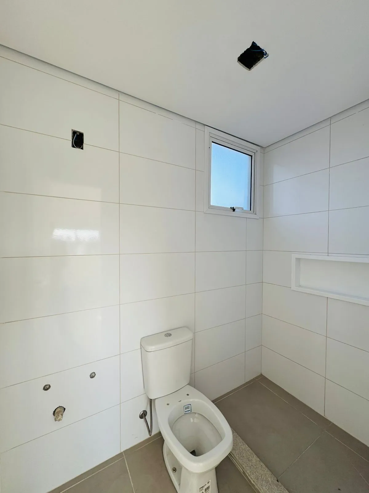 Imagem 2 Dormitórios, suíte, sacada, vaga dupla I Apartamento Novo no Jardim Botânico