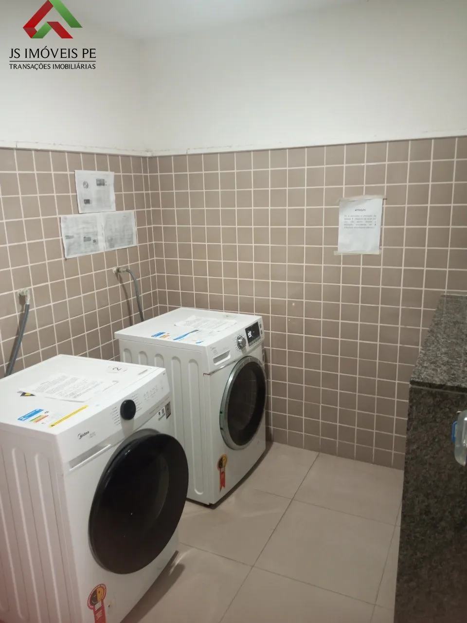 Imagem Imperdível! Apartamento Mobiliado para locação em Piedade, Jaboatão dos Guararapes-PE: 1 quarto, 2 salas, 1 banheiro, 1 vaga de garagem.