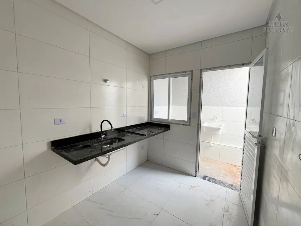 Imagem Casa de condomínio na Vila Tupi, 2 Dormitórios com Suíte! Casa Térrea!
