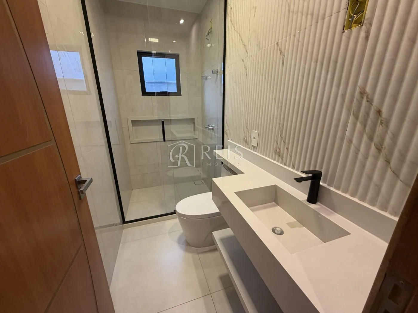 Imagem Casa para Venda em Rio das Ostras, Viverde, 3 dormitórios, 2 suítes, 4 banheiros, 2 vagas