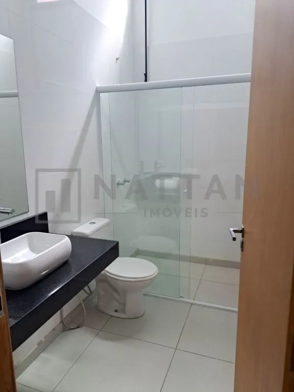Imagem Imóvel para locação com 3 suítes, 130 m², quintal e acabamento de alto padrão