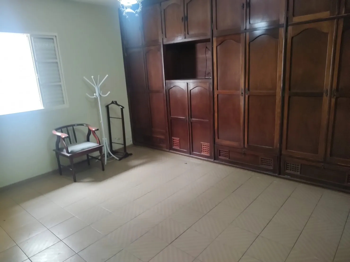 Imagem Casa à venda 4 Quartos, 3 Suites, 2 Vagas, 350M², Vila Jaboticabeira, Taubaté - SP | Condomínio Marajoara