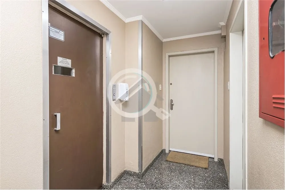 Imagem Na escritura tem 78 m2, foi edificada toda a área externa, estando registrada na prefeitura mas nã...