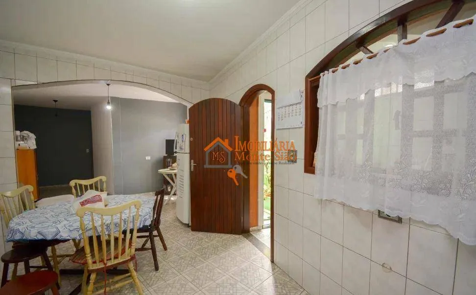 Imagem Casa com 3 dormitórios à venda, 400 m² por R$ 570.000,00 - Jardim Iporanga - Guarulhos/SP
