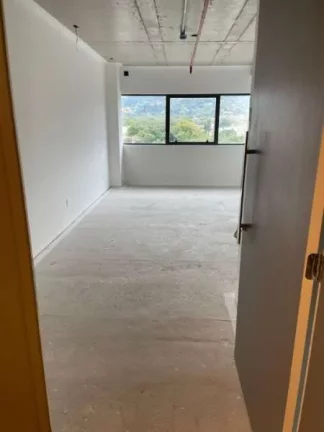 Foto do imóvel Sala para venda em Porto Alegre