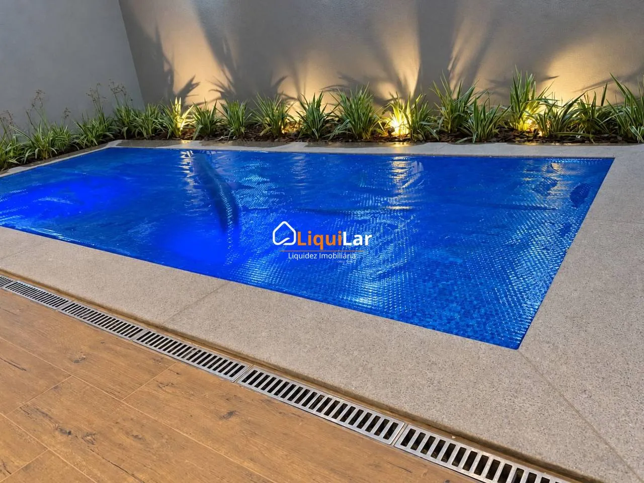 Imagem Residencial Alphaville II | Casa Térrea de Alto Padrão com 3 Suítes, Piscina Aquecida e Energia Fotovoltaica