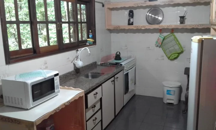 Imagem CHÁCARA com 3 dormitórios à venda com 5000m² por R$ 1.690.000,00 no bairro Vila Franca - PIRAQUARA / PR