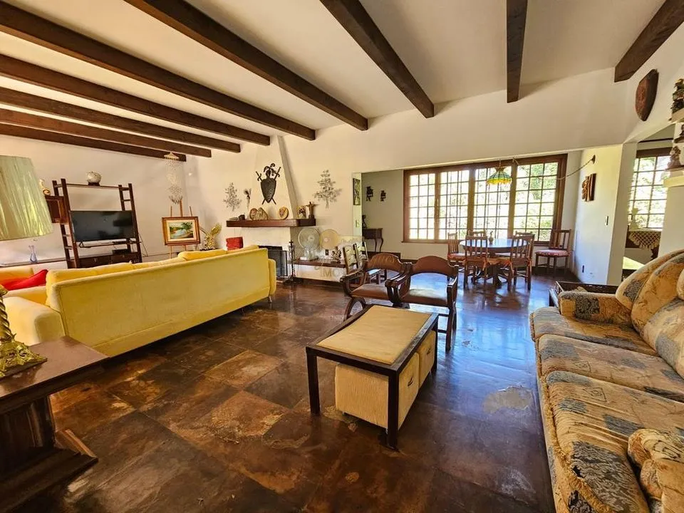 Imagem Casa em Condomínio para Venda em Teresópolis / RJ no bairro Albuquerque