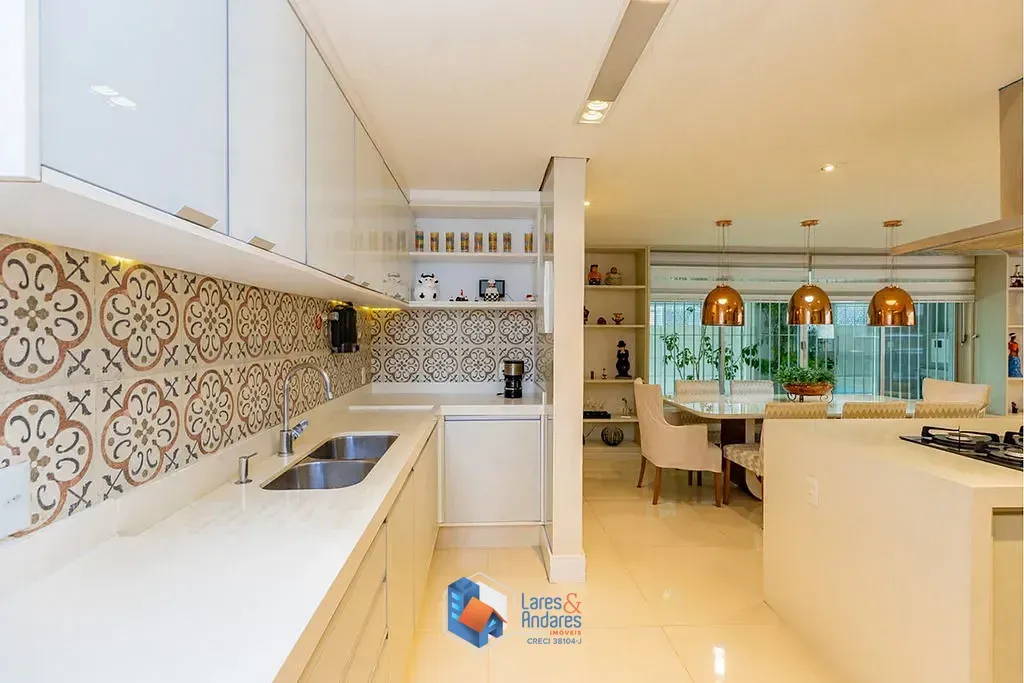 Imagem Casa à venda 4 Quartos 2 Suites 3 Vagas 167M² Vila Anhanguera São Paulo - SP
