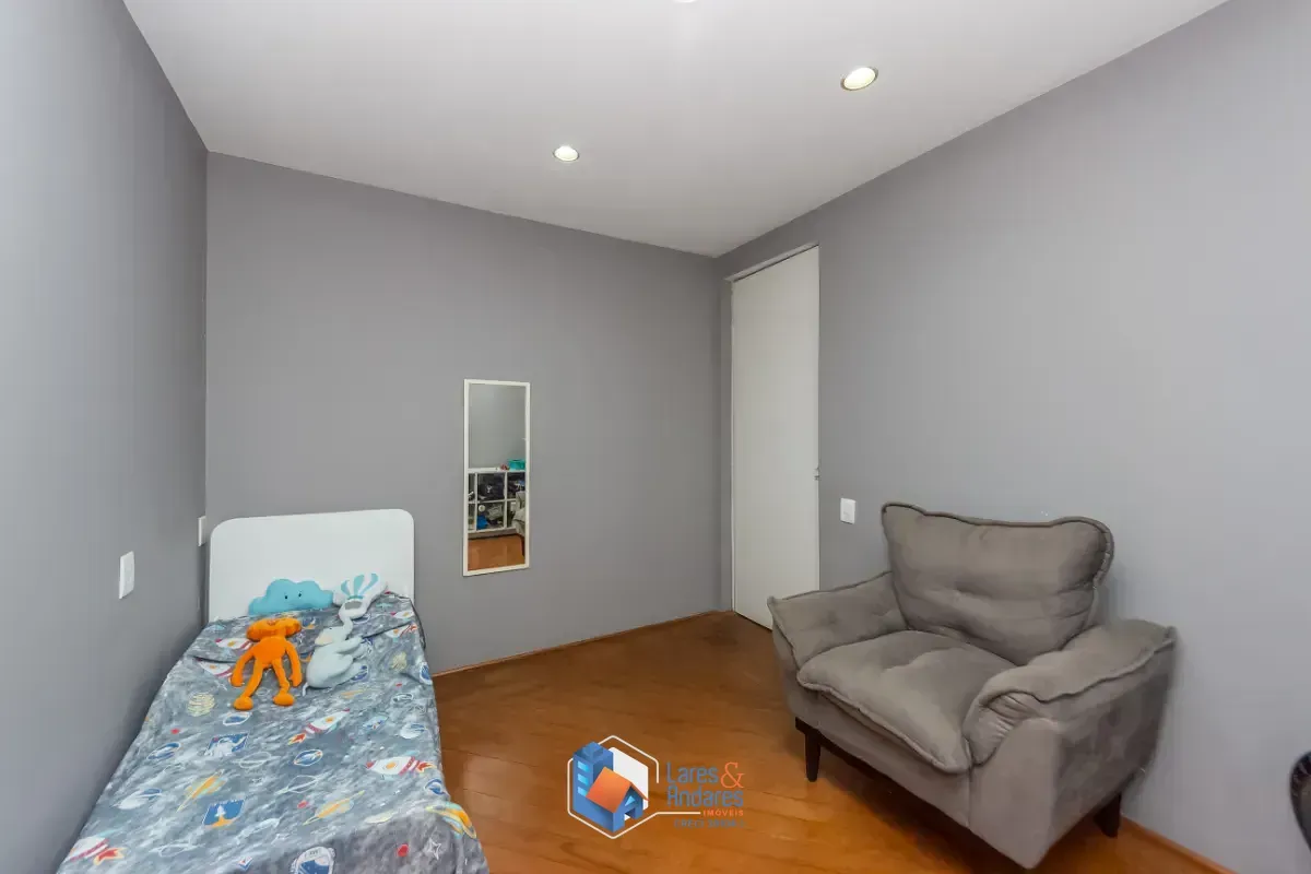 Imagem Sobrado para venda em Perdizes com 4 quartos, sendo 1 suíte, 110m²