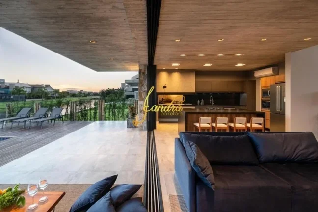 Imagem Sobrado condominio fechado, com 04 suites mobiliado