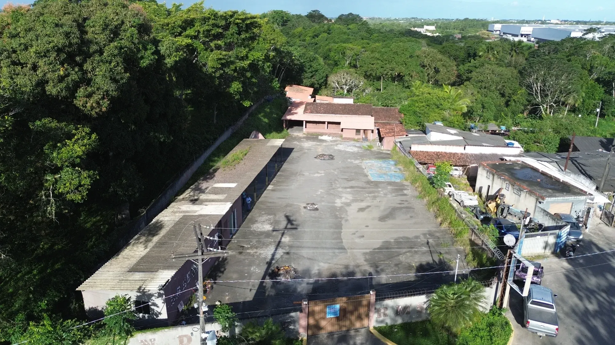 Imagem Terreno à Venda, 2100 metros em Centro - Simões Filho