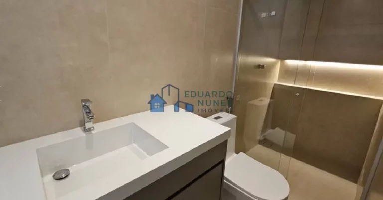 Imagem ÁTIMA ÁREA PRIVATIVA, REFORMADA COM 04 QUARTOS, 04 VAGAS NO SANTO ANTÔNIO!!
