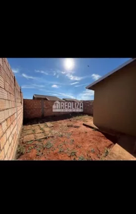 Imagem Casa à venda no Residencial Ilha de Marajó III, Uberaba - 2 dormitórios e 2 garagens