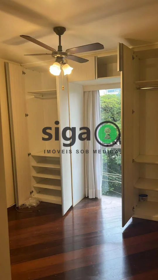 Imagem Apartamento com 3 dormitórios e 2 vagas no Edifício Coronet I e II.