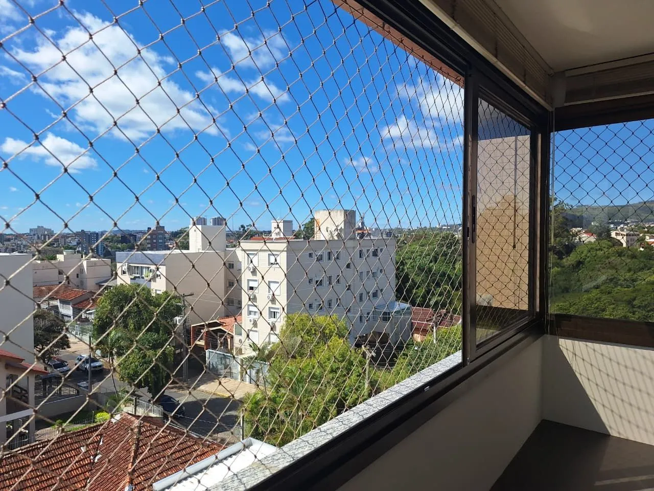 Imagem Amplo apartamento de 2D com suíte e vaga