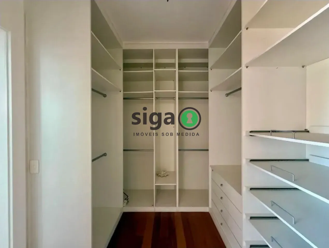 Imagem Apartamento a venda no Brooklin de 138m2, 3 quartos e 2 vagas