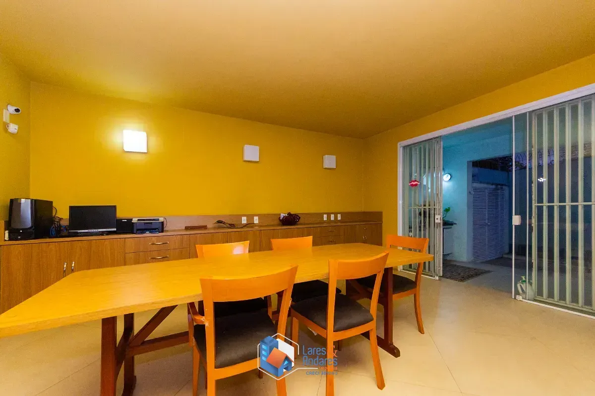 Imagem Casa para venda em Vila Cordeiro com 3 quartos, sendo 3 suítes, 255m²
