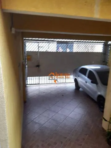 Imagem Casa com 6 dormitórios à venda por R$ 690.000,00 - Vila Barros - Guarulhos/SP